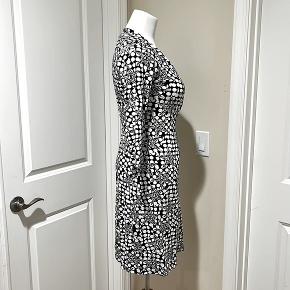 Diane Von Furstenberg New Julian Two Stars and Polka Dots Wrap Dress - Picture 3 of 9